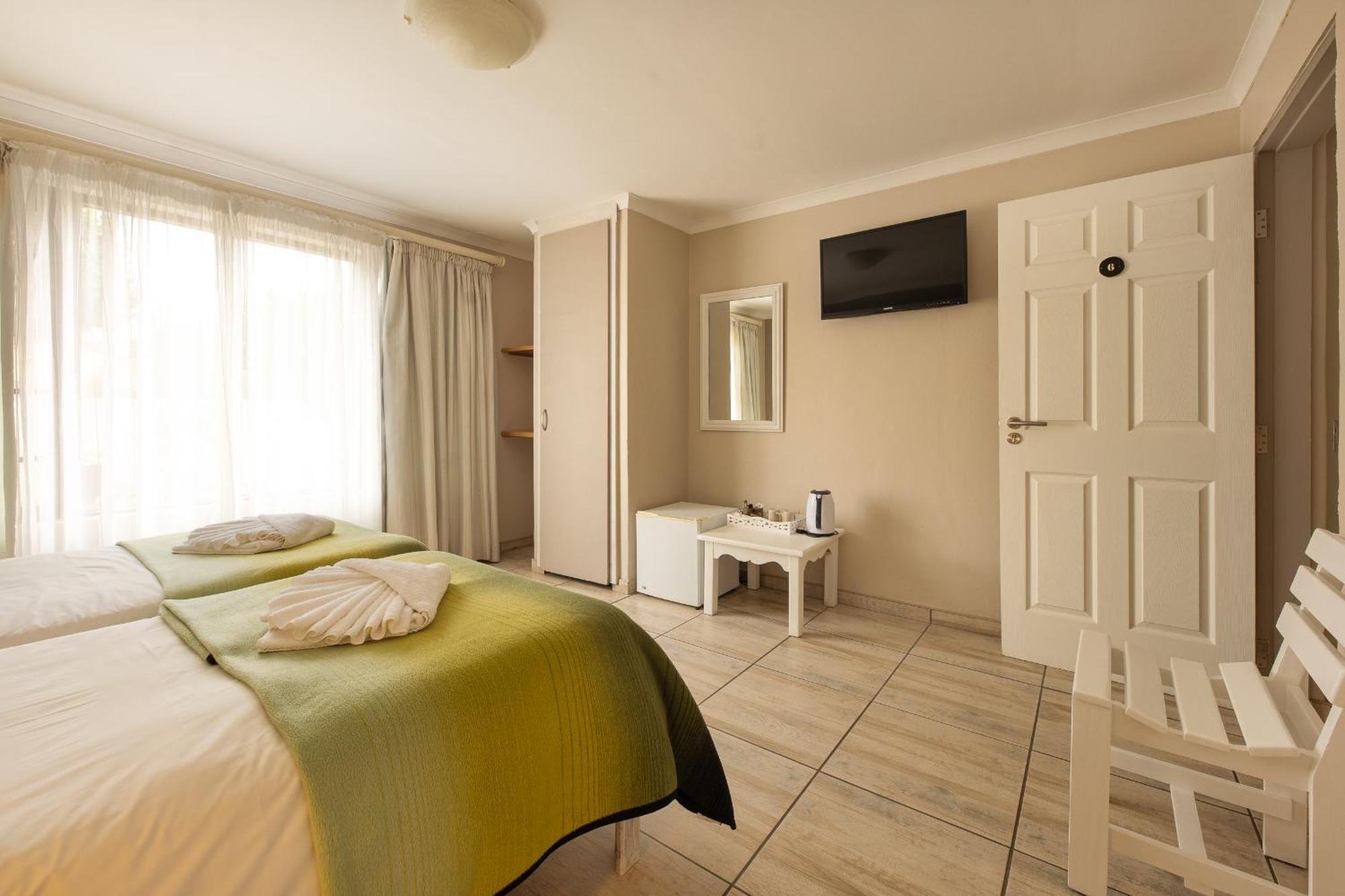 Guesthouse Fischreiher B&B Суакопмунд Екстериор снимка