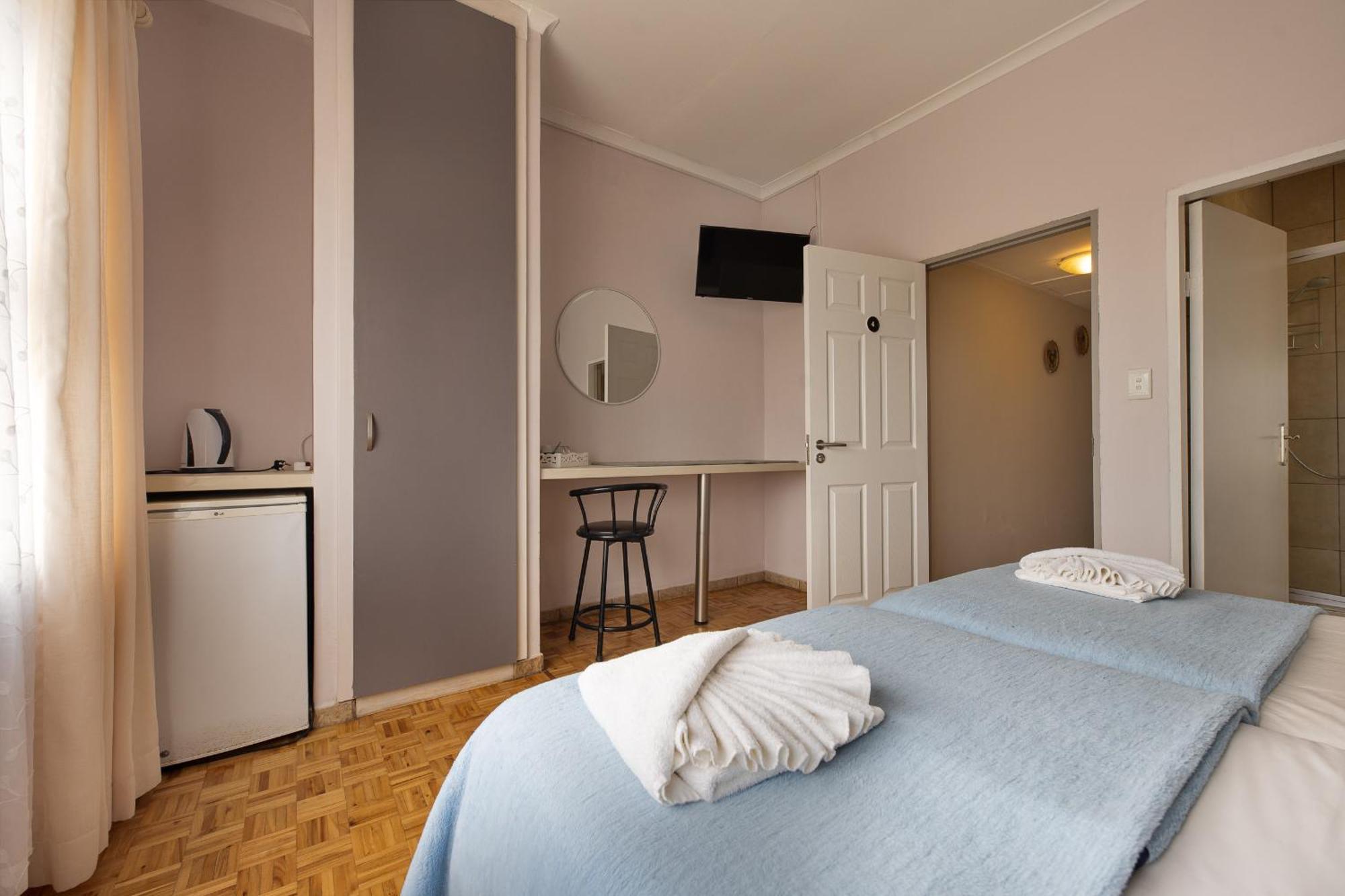 Guesthouse Fischreiher B&B Суакопмунд Екстериор снимка