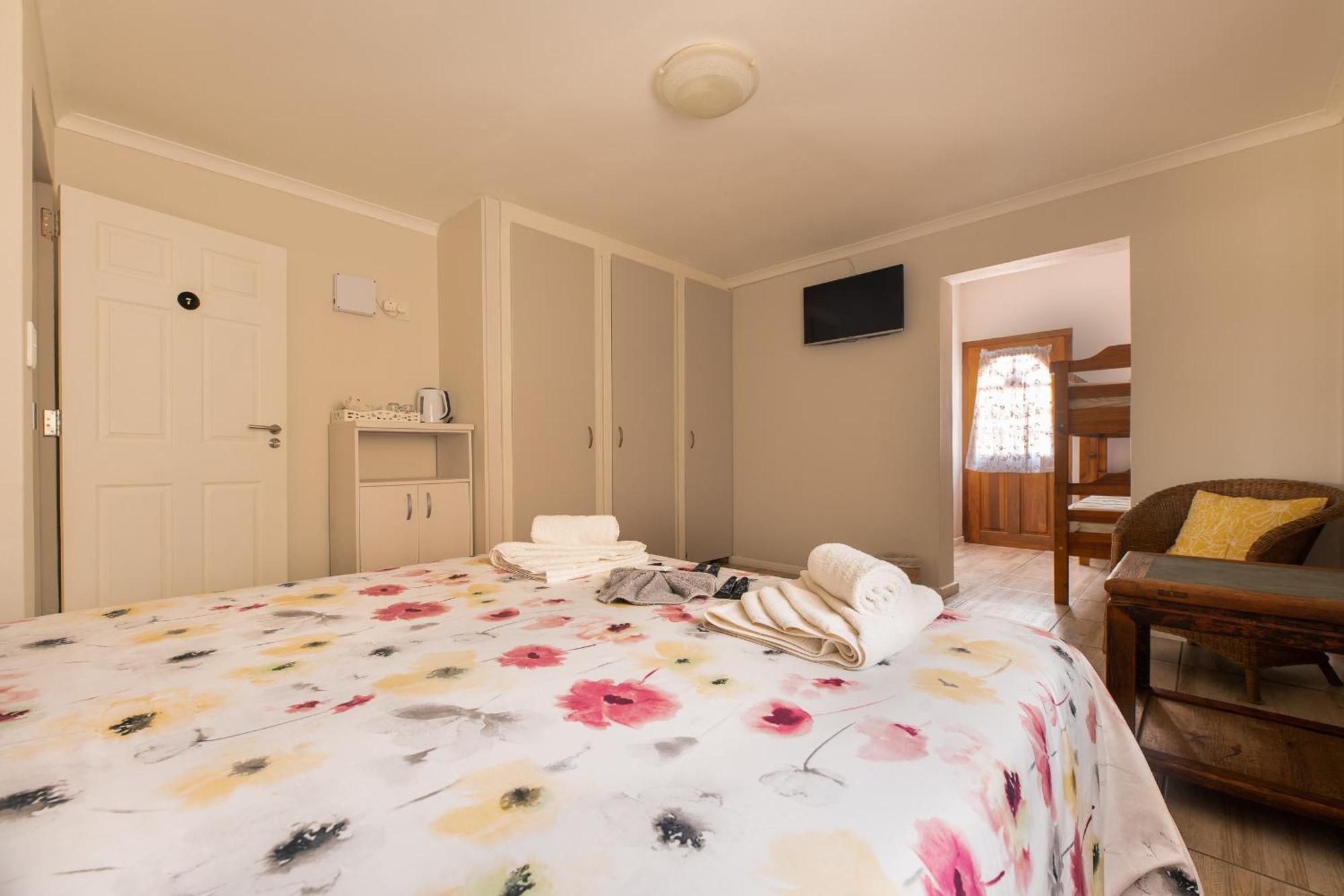 Guesthouse Fischreiher B&B Суакопмунд Екстериор снимка